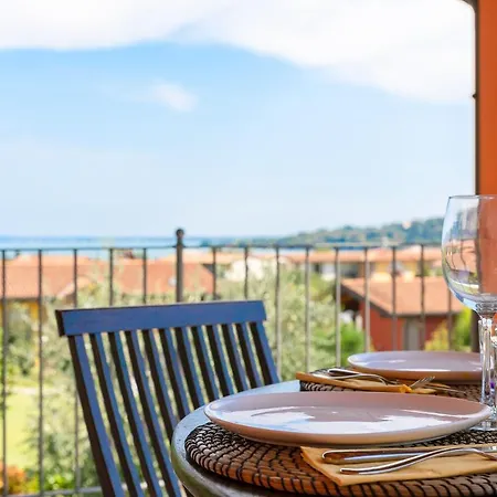 Garda Sole 3 Apartment *